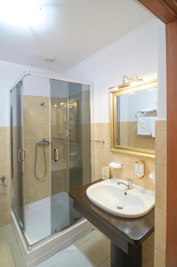 Centrum Ulan Spa Битов Экстерьер фото