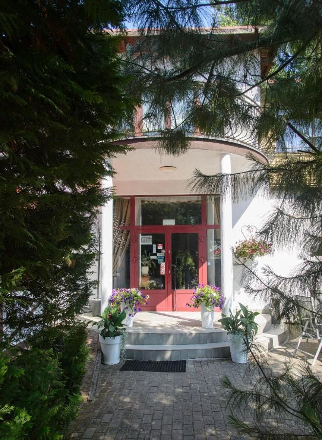 Centrum Ulan Spa Битов Экстерьер фото